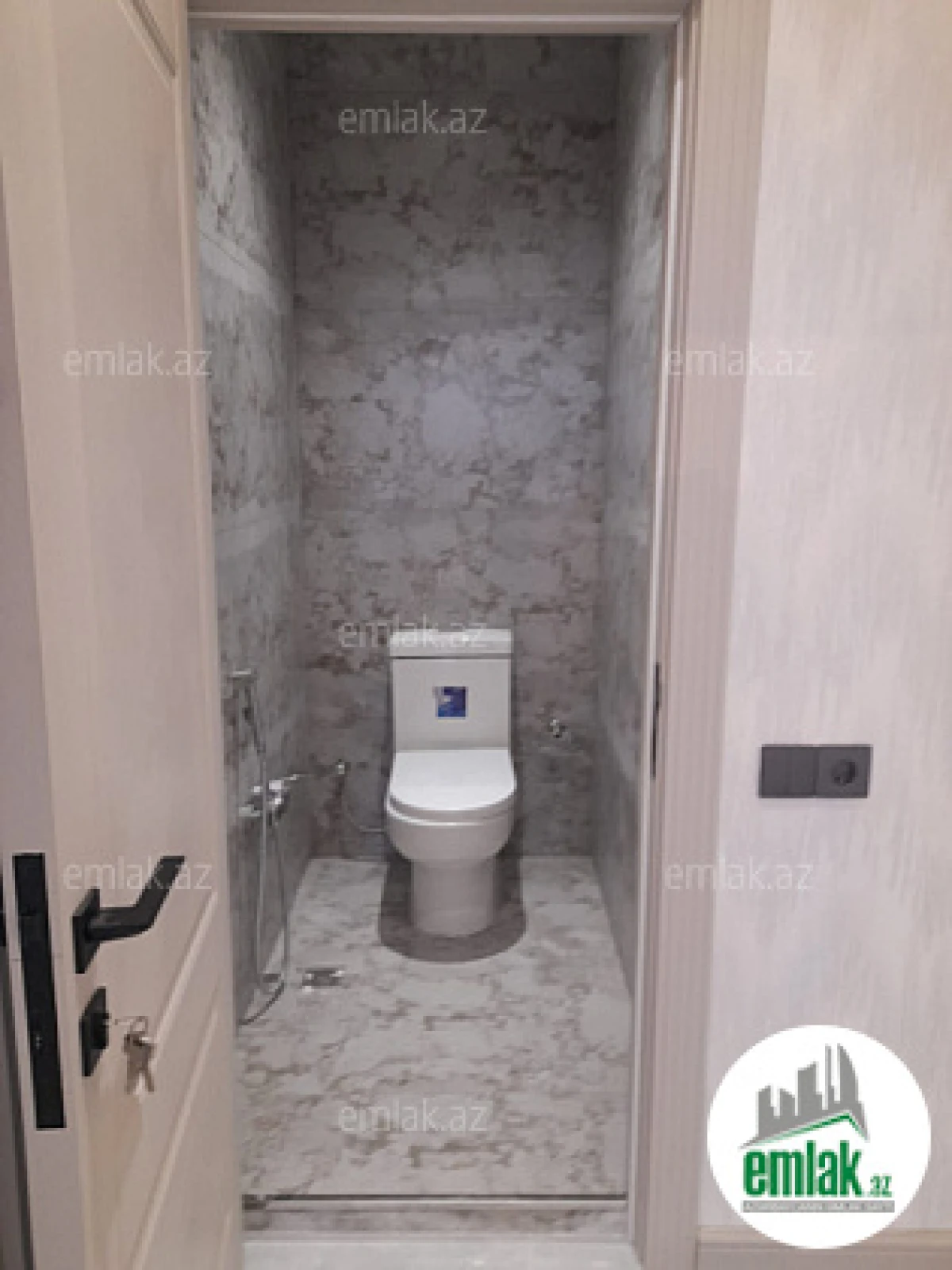 Satılır 3 otaqlı yeni tikili 125 m²