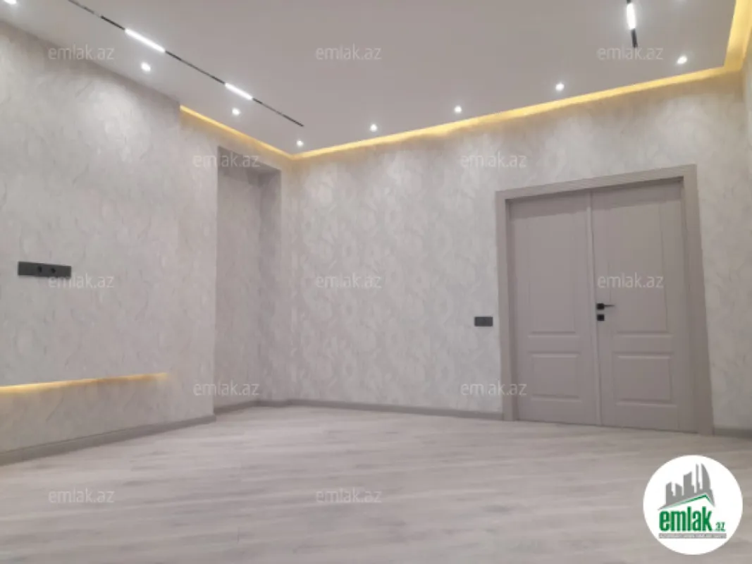 Satılır 3 otaqlı yeni tikili 125 m²