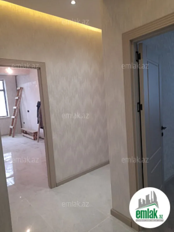 Satılır 3 otaqlı yeni tikili 125 m²