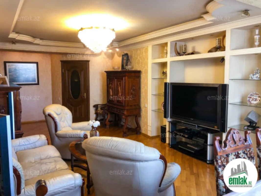 Satılır 3 otaqlı yeni tikili 105.5 m²