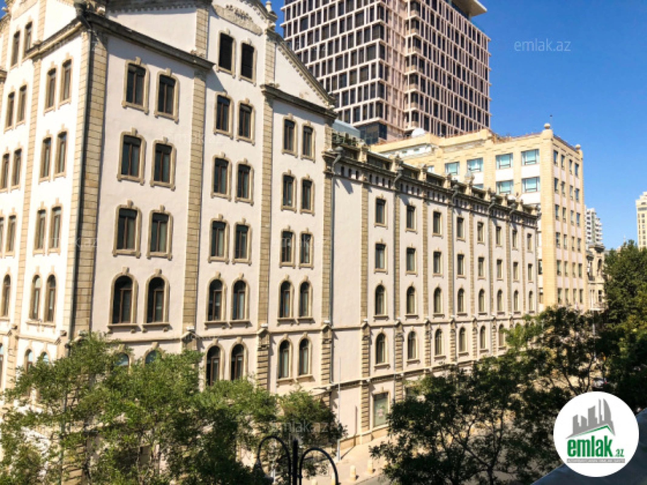 Satılır 3 otaqlı yeni tikili 105.5 m²