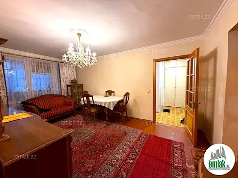 Satılır 2 otaqlı köhnə tikili 55 m²