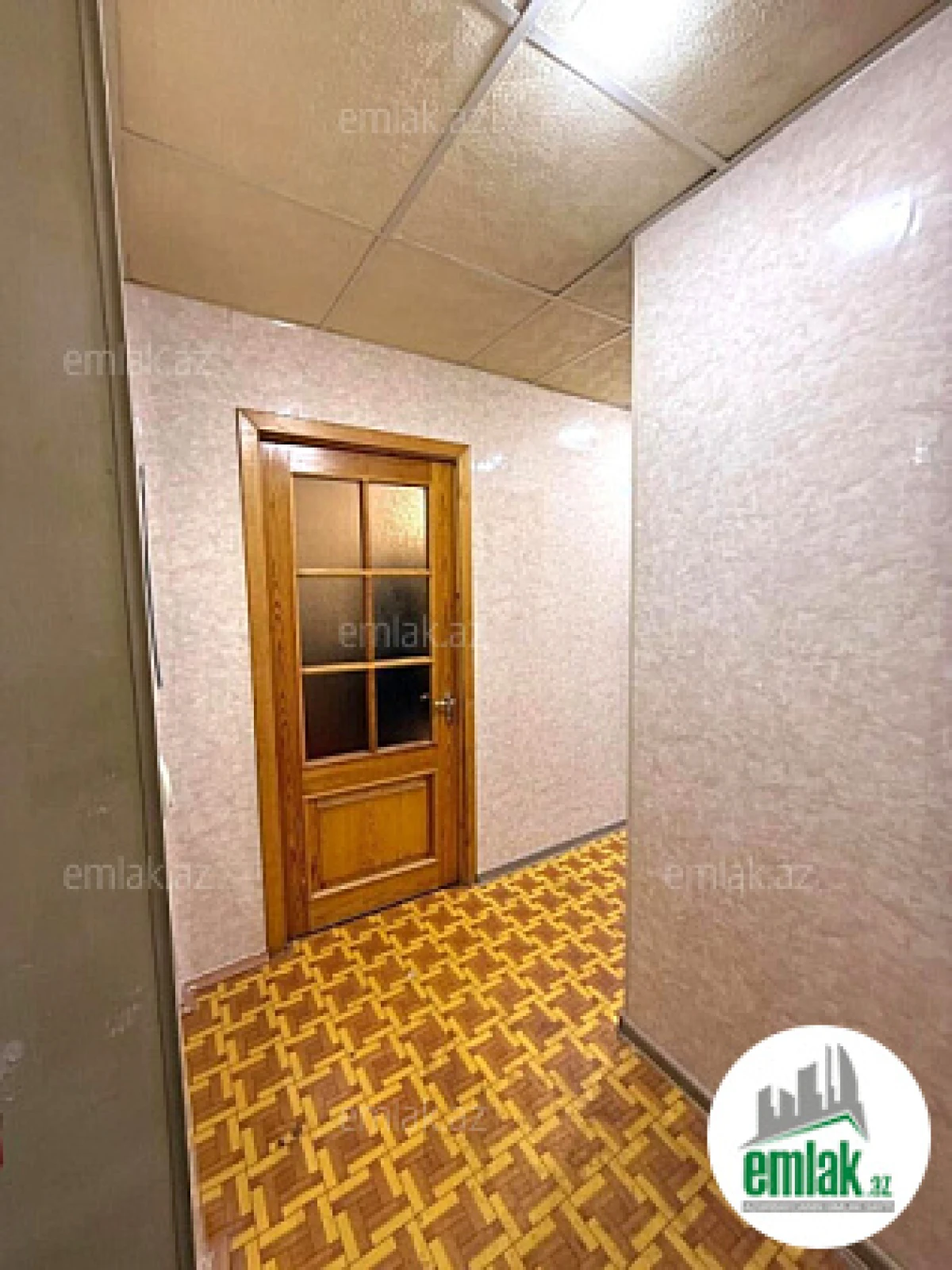Satılır 2 otaqlı köhnə tikili 55 m²