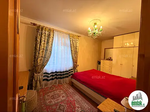Satılır 2 otaqlı köhnə tikili 55 m²
