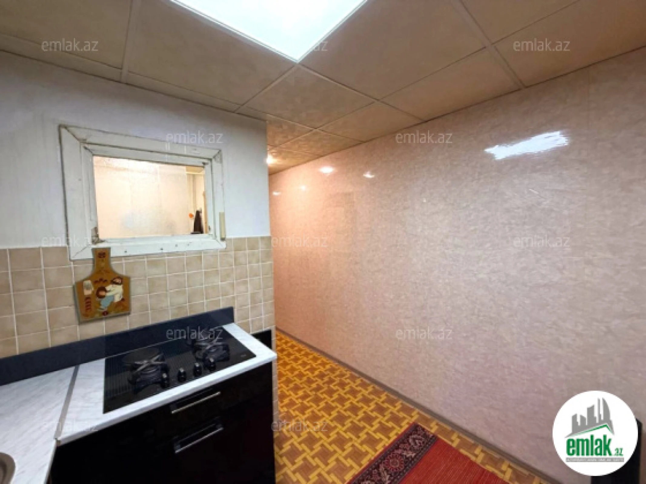 Satılır 2 otaqlı köhnə tikili 55 m²