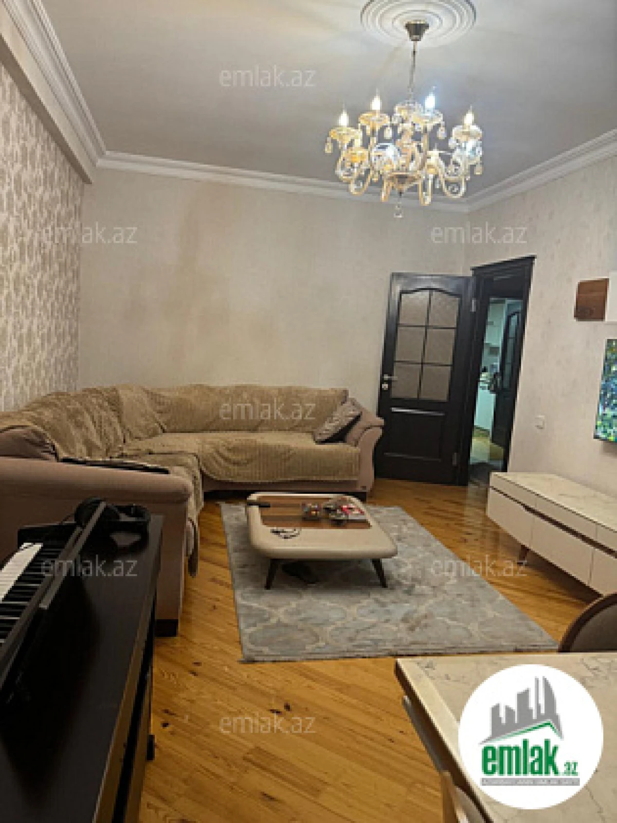 Satılır 3 otaqlı yeni tikili 125 m²