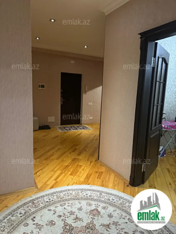 Satılır 3 otaqlı yeni tikili 125 m²
