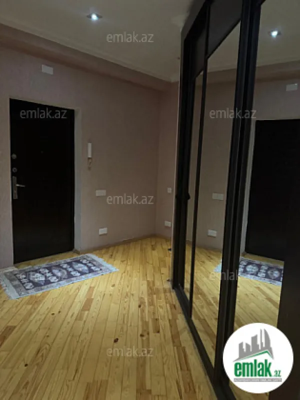 Satılır 3 otaqlı yeni tikili 125 m²