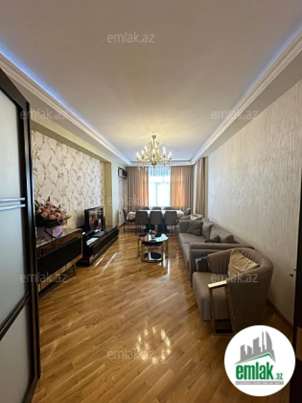 Satılır 3 otaqlı yeni tikili 127 m²