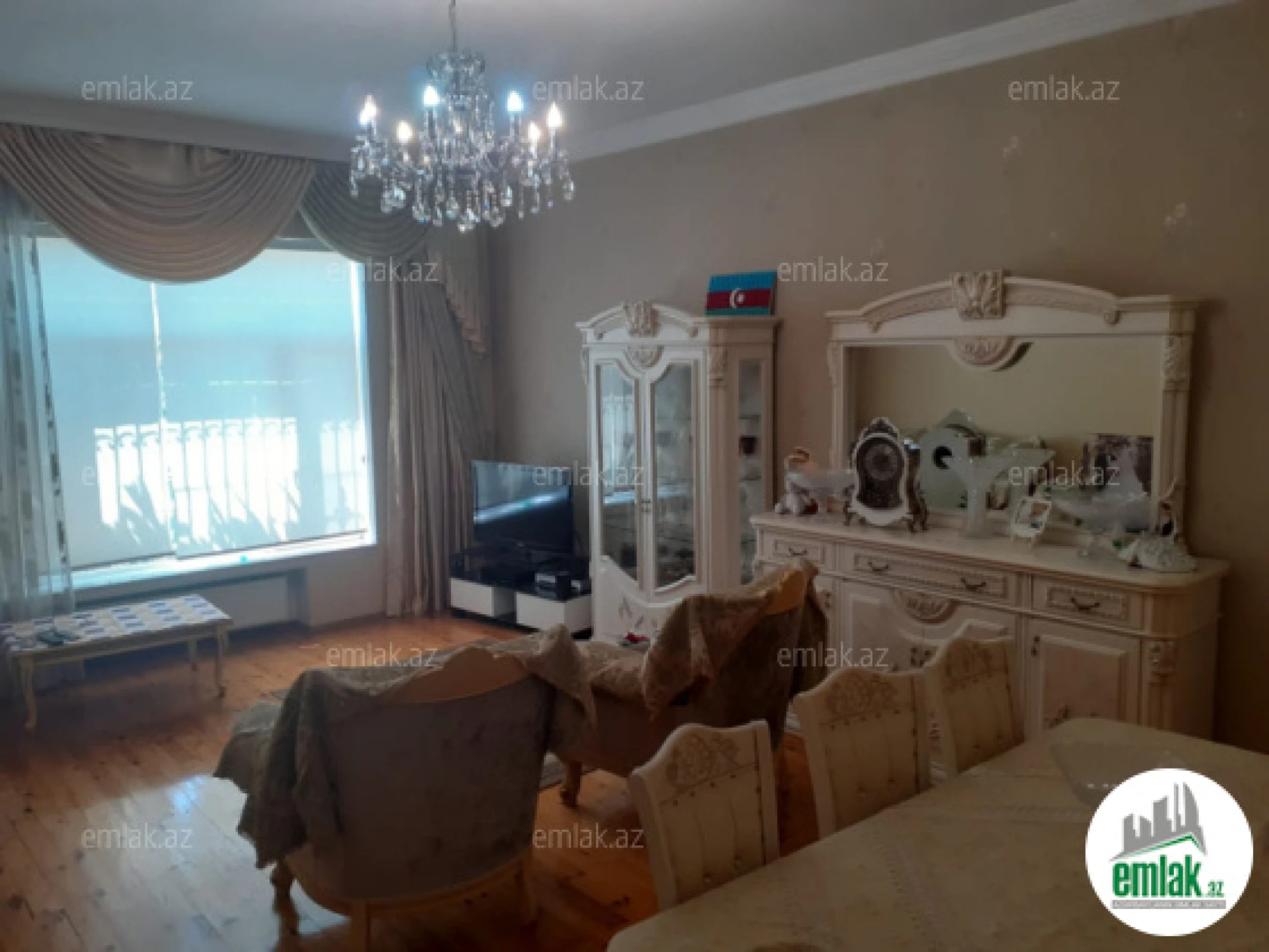 Satılır 6 otaqlı həyət evi 170 m²