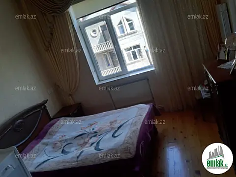 Satılır 6 otaqlı həyət evi 170 m²