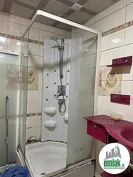 Satılır 3 otaqlı köhnə tikili 61 m²