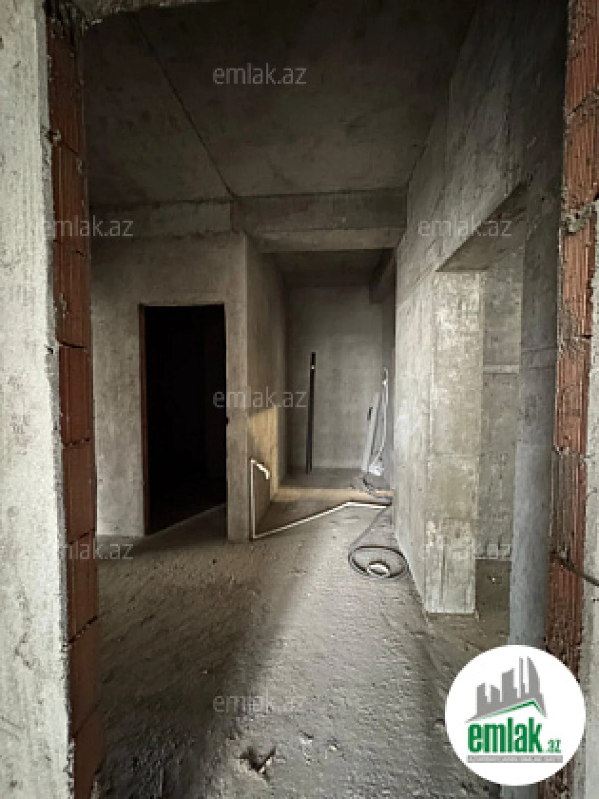 Satılır 2 otaqlı yeni tikili 100 m²