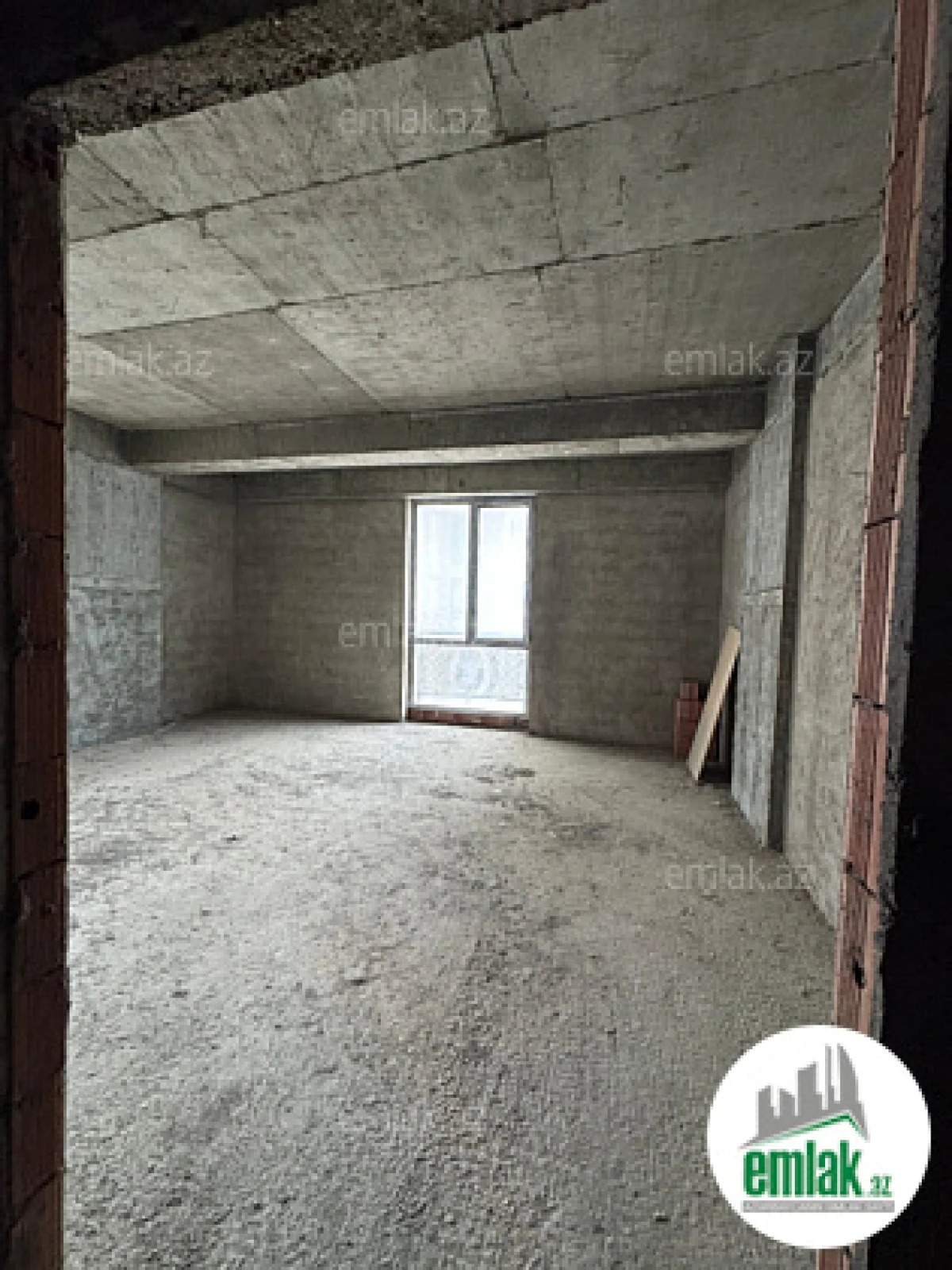 Satılır 2 otaqlı yeni tikili 100 m²