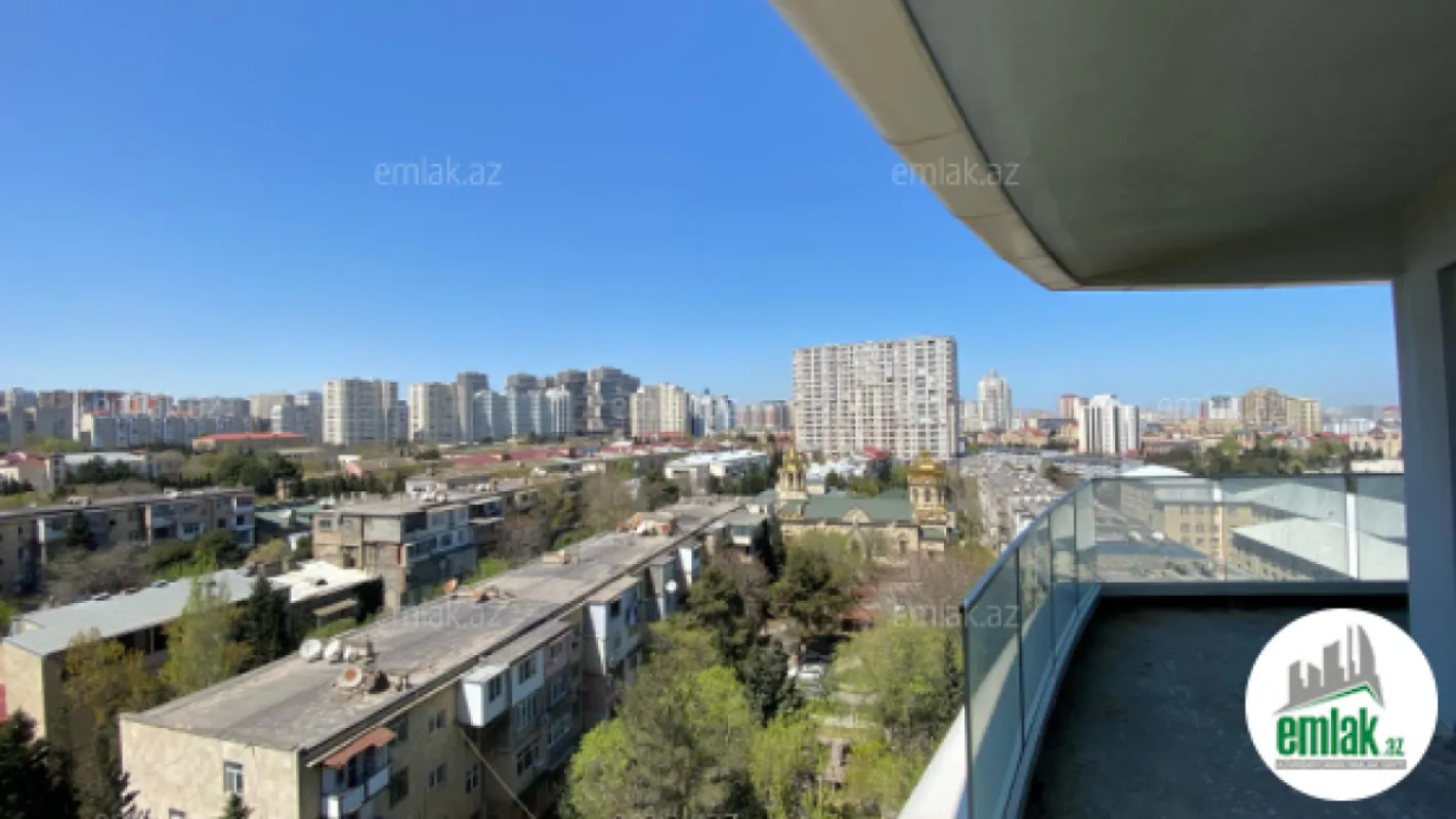 Satılır 4 otaqlı yeni tikili 240 m²