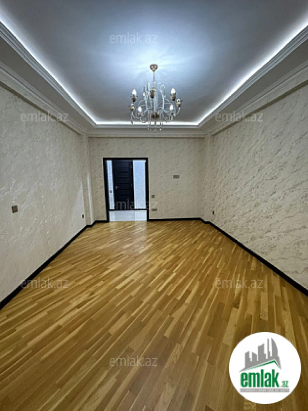Satılır 2 otaqlı yeni tikili 70 m²