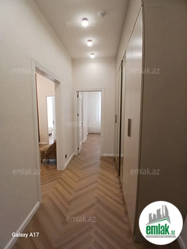 Satılır 3 otaqlı yeni tikili 75 m²