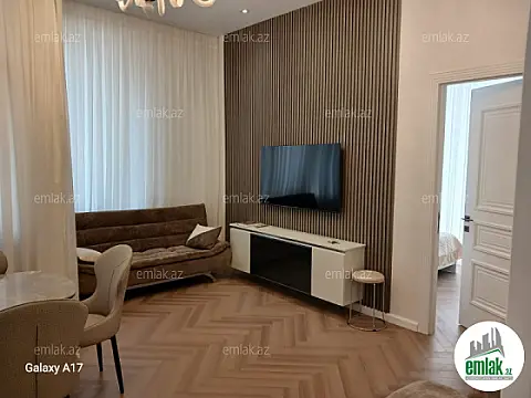 Satılır 3 otaqlı yeni tikili 75 m²
