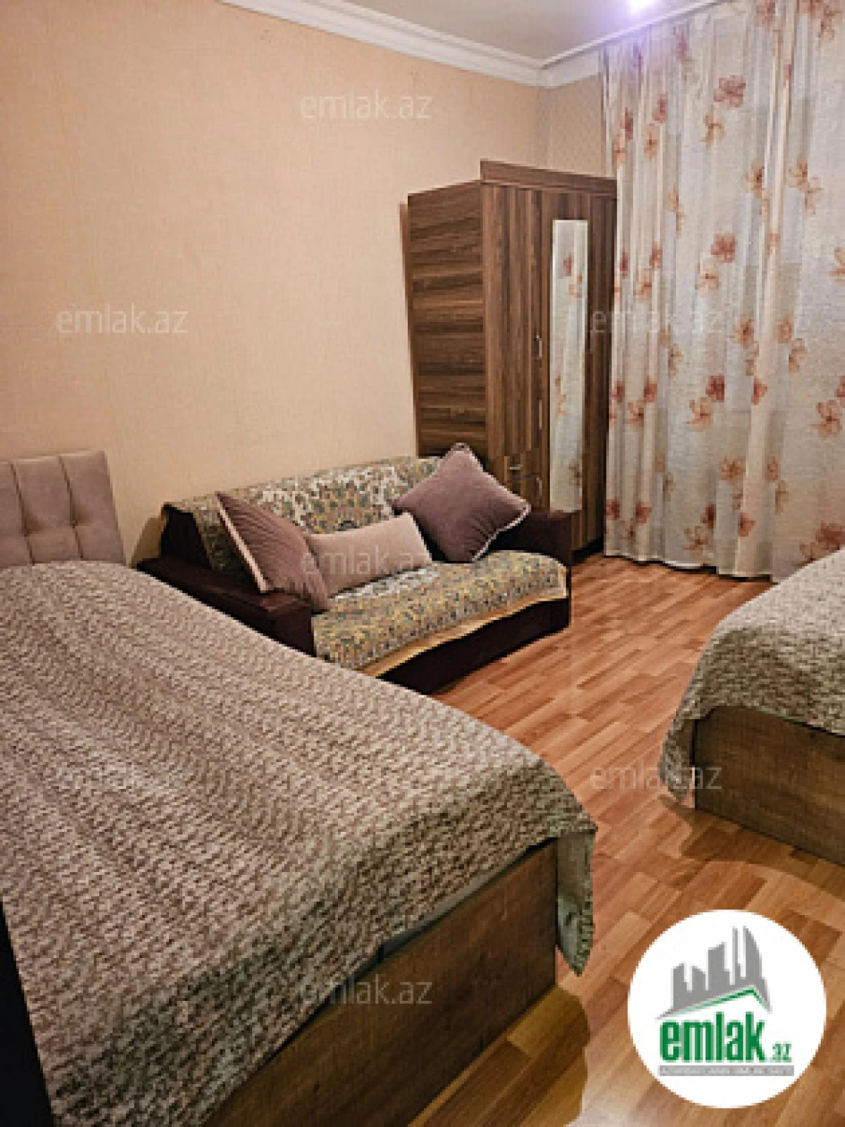 Satılır 3 otaqlı köhnə tikili 80 m²