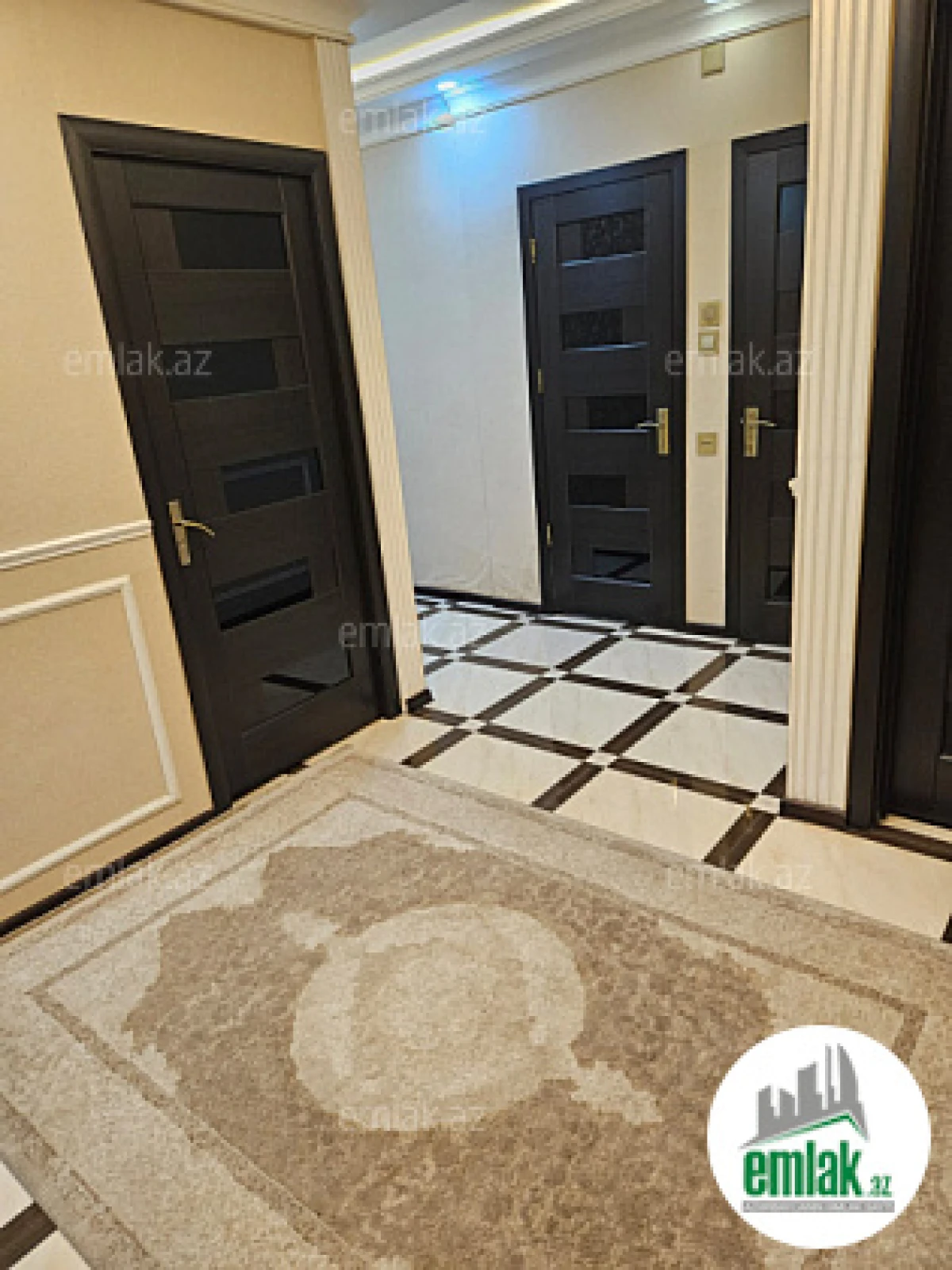 Satılır 3 otaqlı köhnə tikili 80 m²