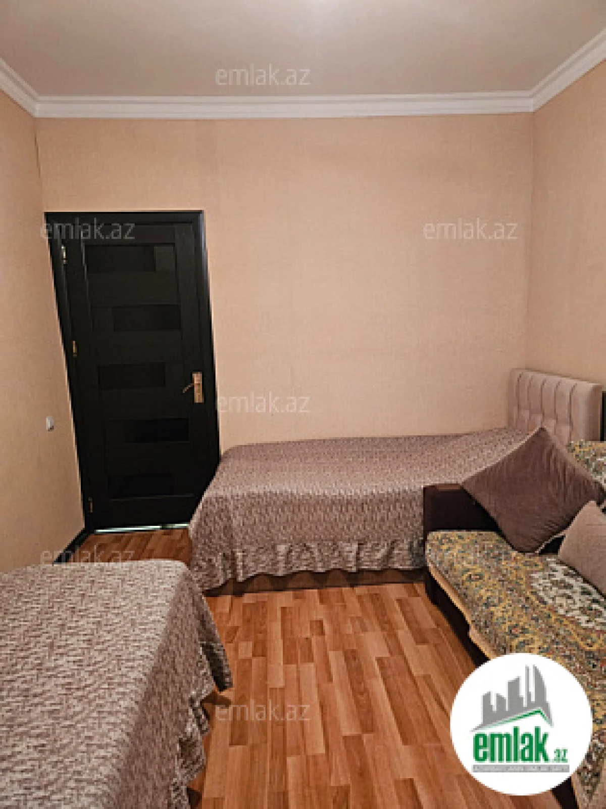 Satılır 3 otaqlı köhnə tikili 80 m²