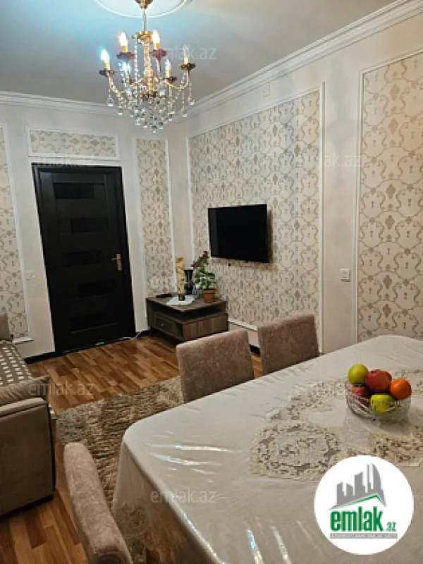 Satılır 3 otaqlı köhnə tikili 80 m²