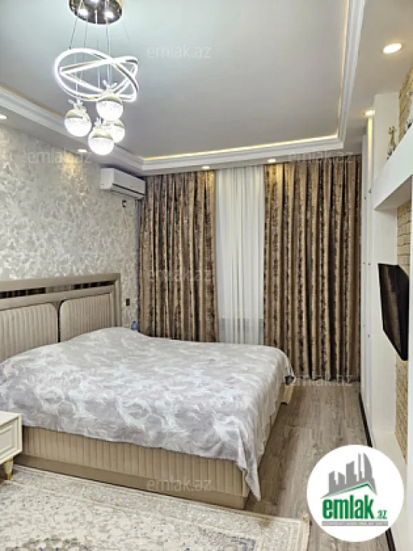 Satılır 3 otaqlı köhnə tikili 80 m²