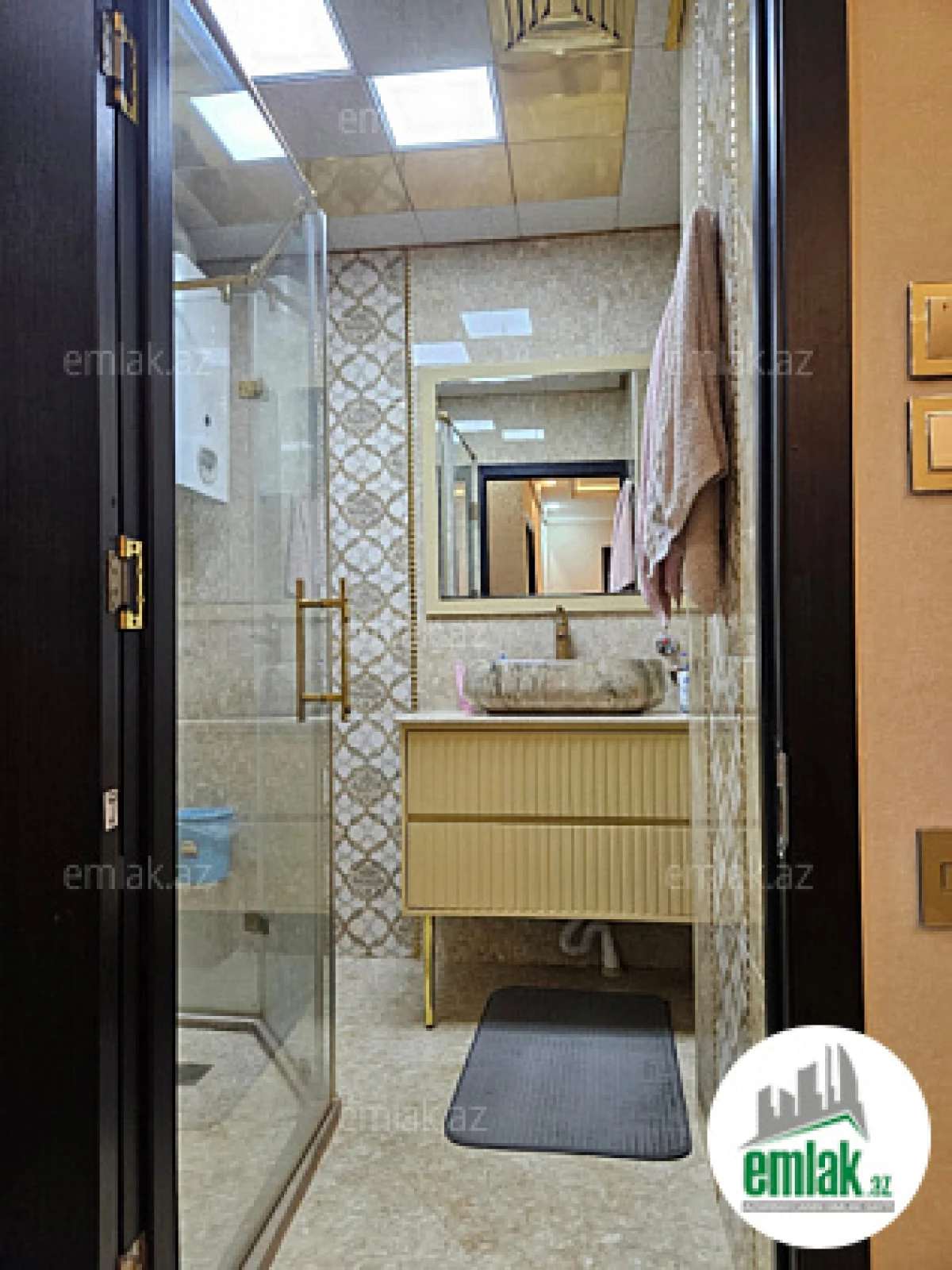 Satılır 3 otaqlı köhnə tikili 80 m²