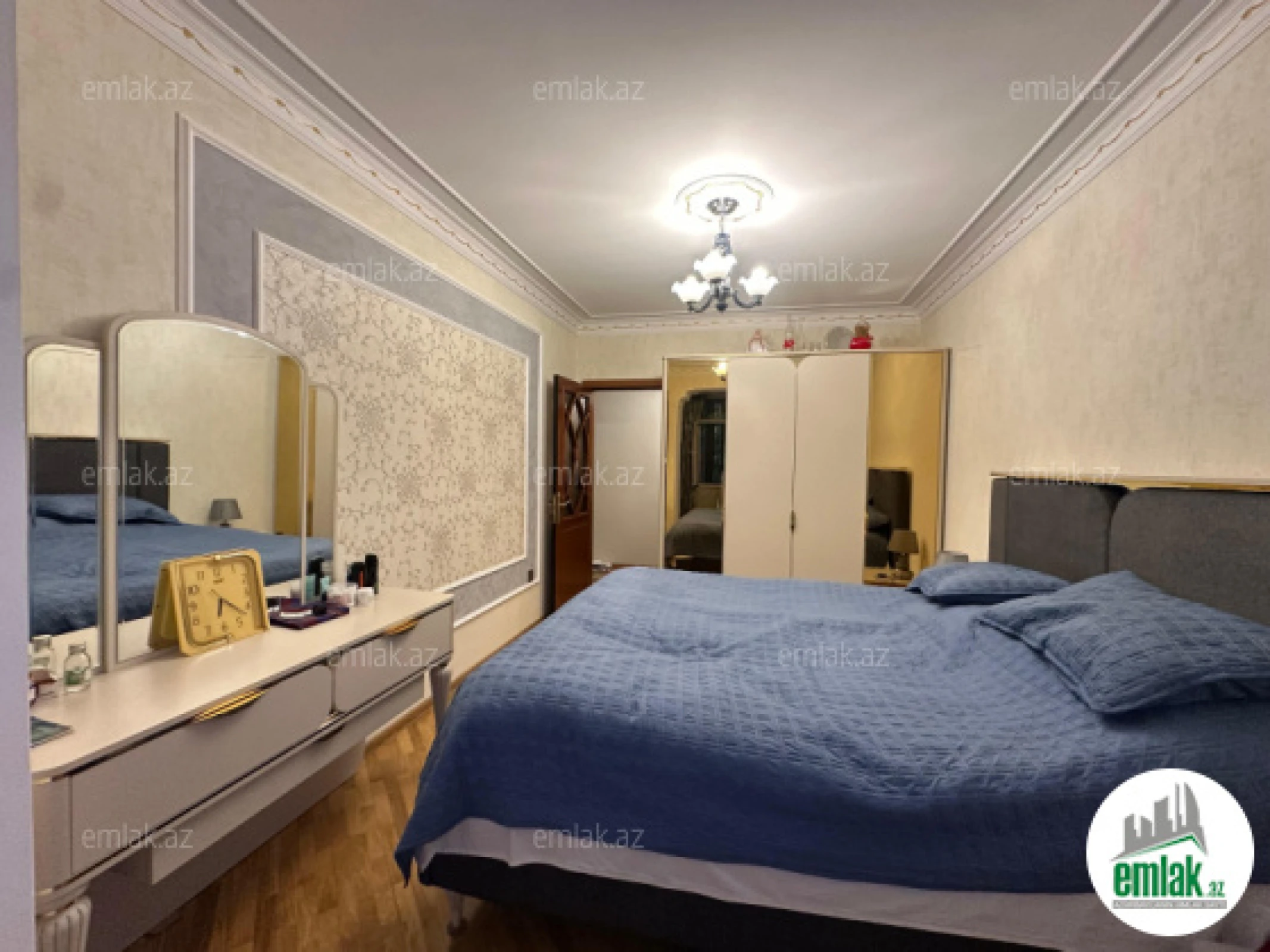 Satılır 4 otaqlı köhnə tikili 100.5 m²