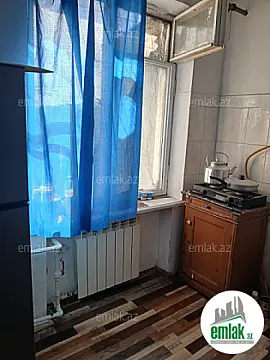 Satılır 1 otaqlı köhnə tikili 36 m²