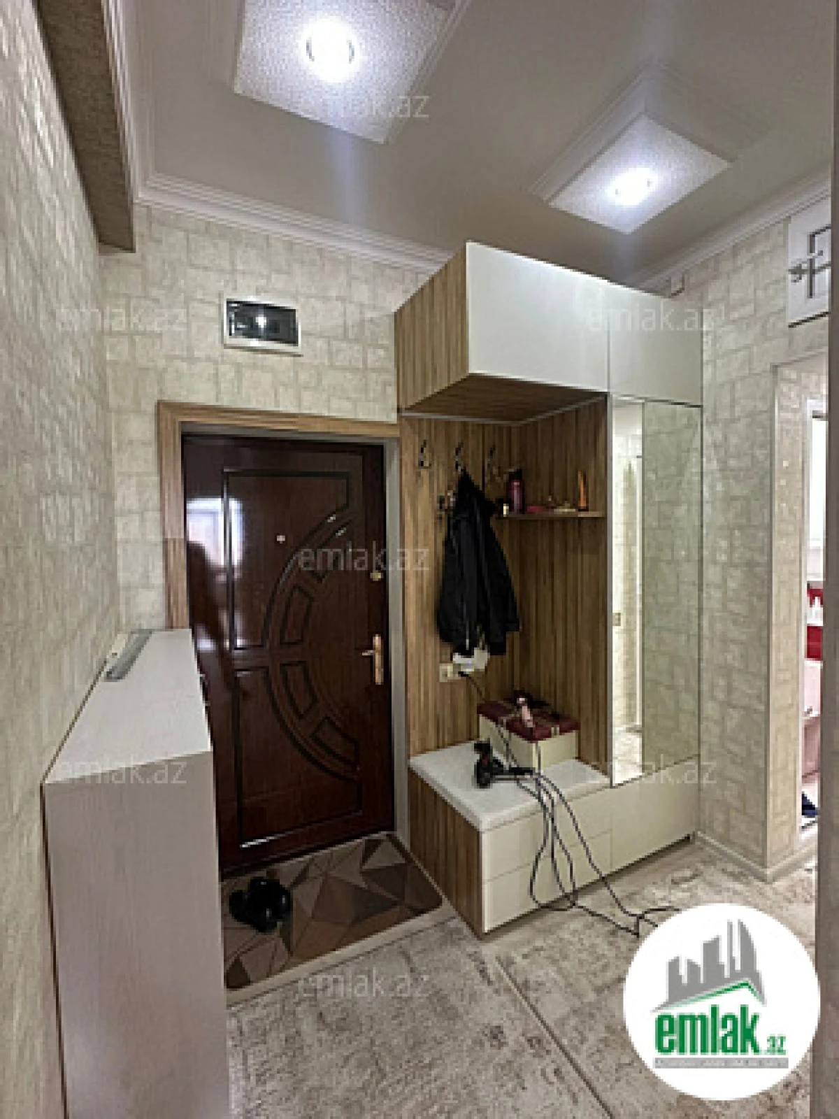 Satılır 2 otaqlı yeni tikili 68 m²