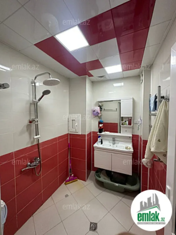 Satılır 2 otaqlı yeni tikili 68 m²