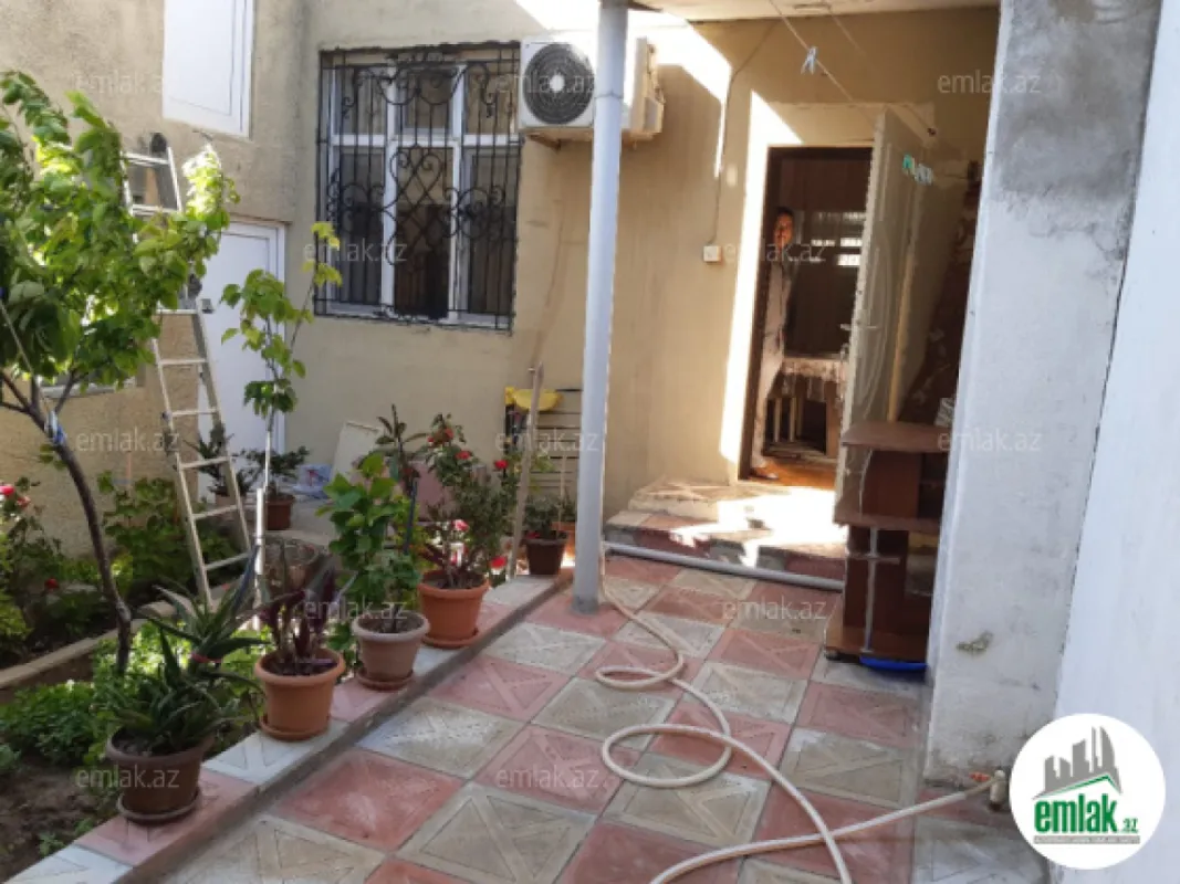 Satılır 6 otaqlı həyət evi 120 m²