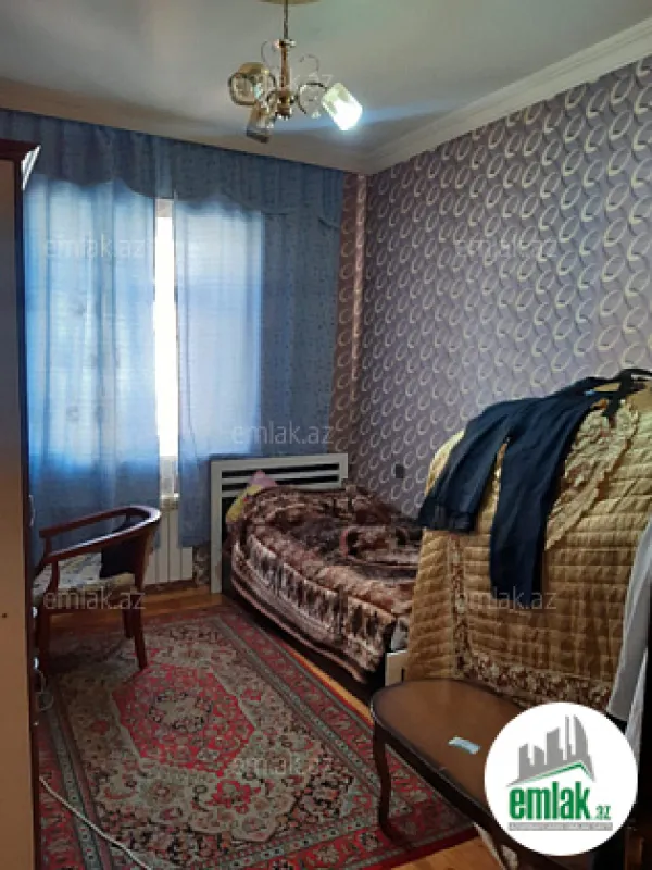 Satılır 6 otaqlı həyət evi 120 m²