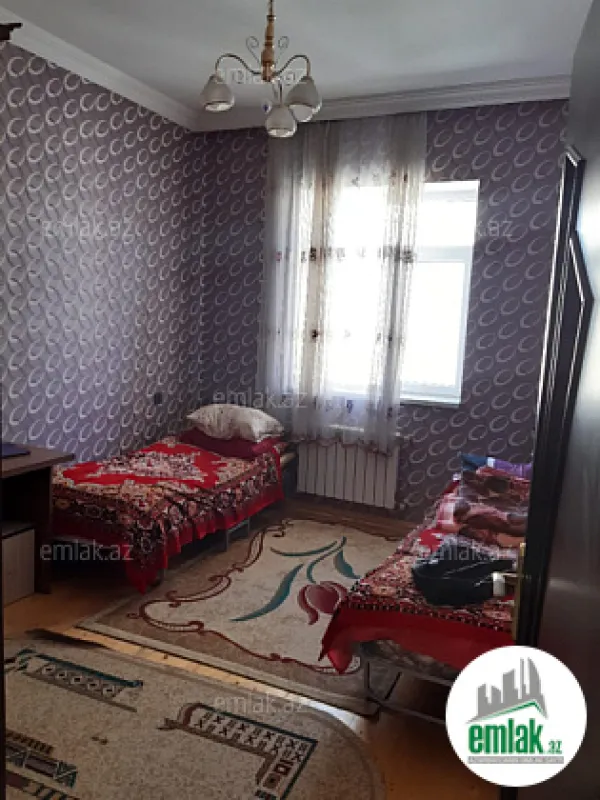 Satılır 6 otaqlı həyət evi 120 m²