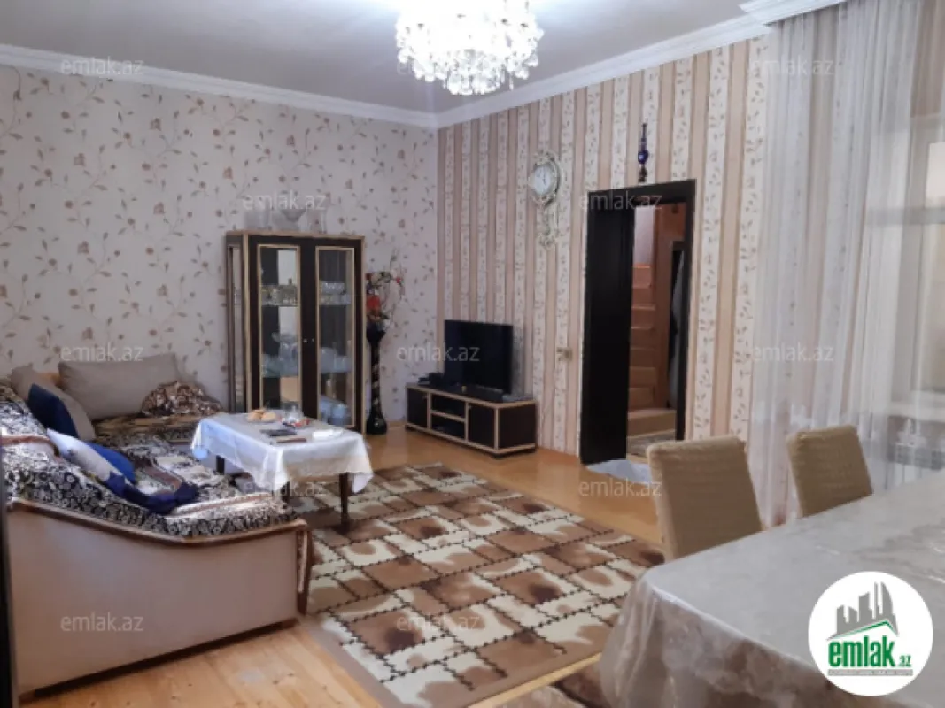 Satılır 6 otaqlı həyət evi 120 m²