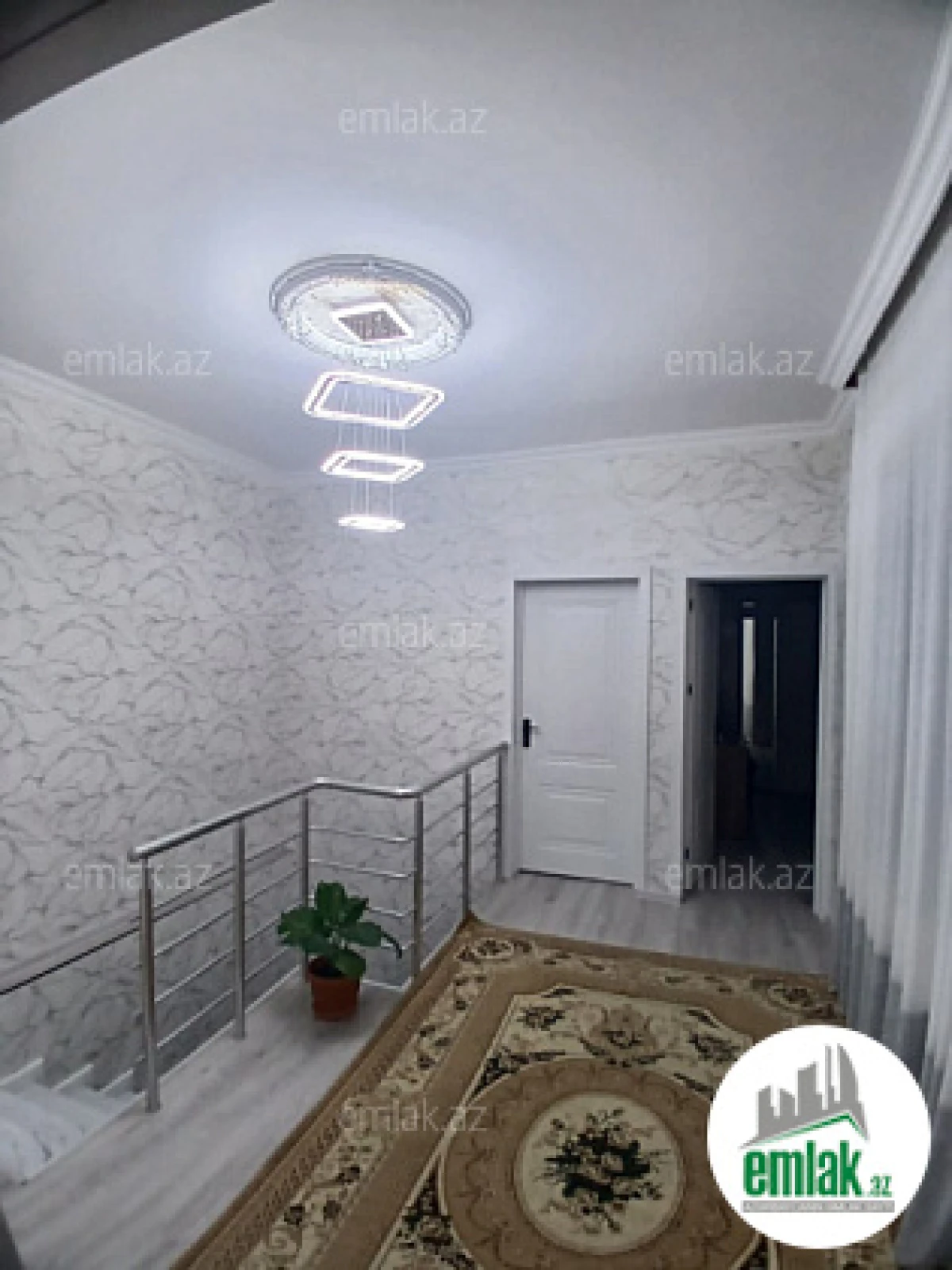 Satılır 4 otaqlı həyət evi 105 m²