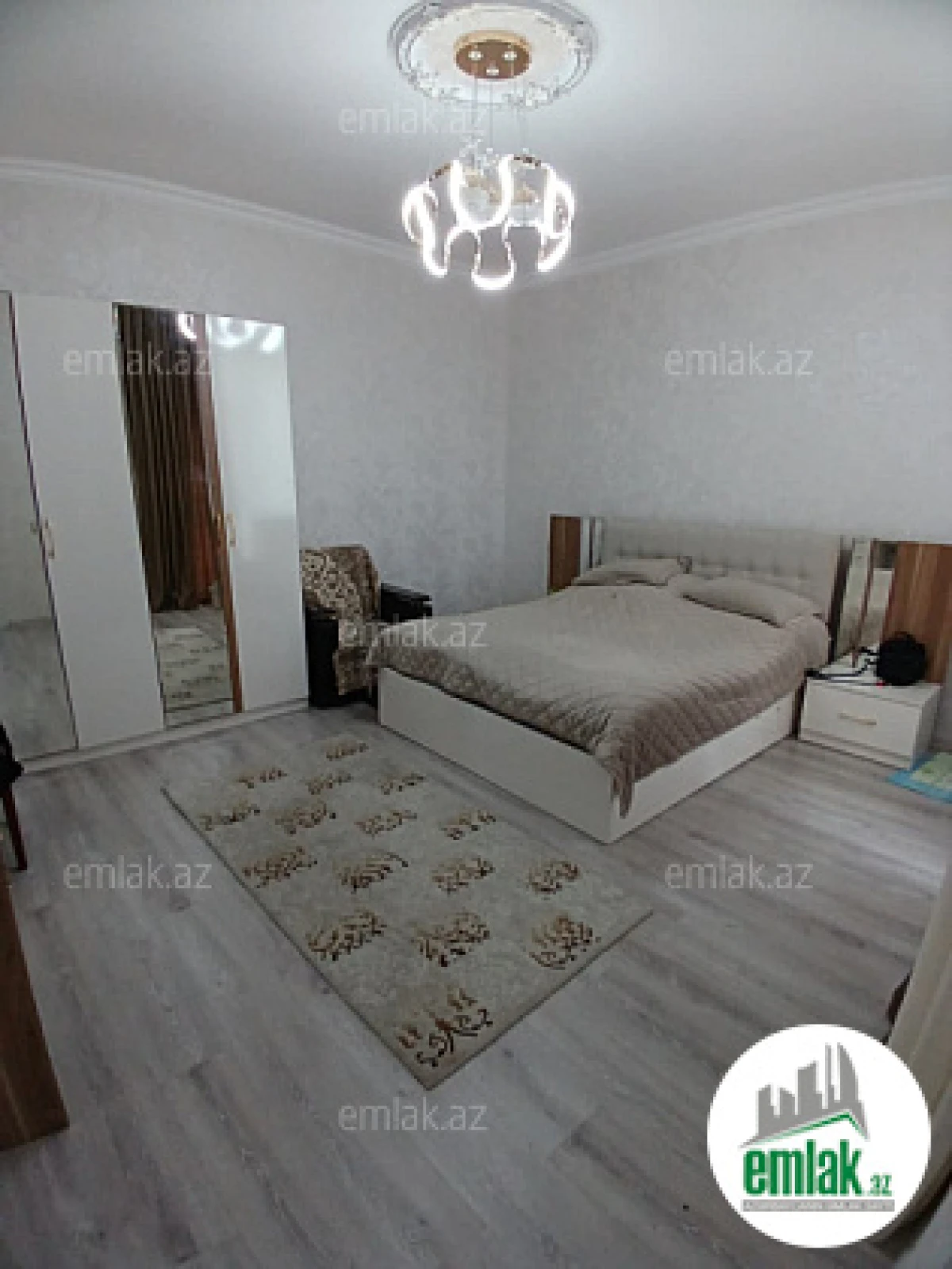 Satılır 4 otaqlı həyət evi 105 m²