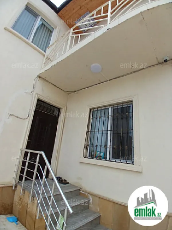 Satılır 4 otaqlı həyət evi 105 m²