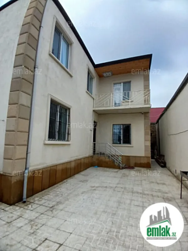 Satılır 4 otaqlı həyət evi 105 m²