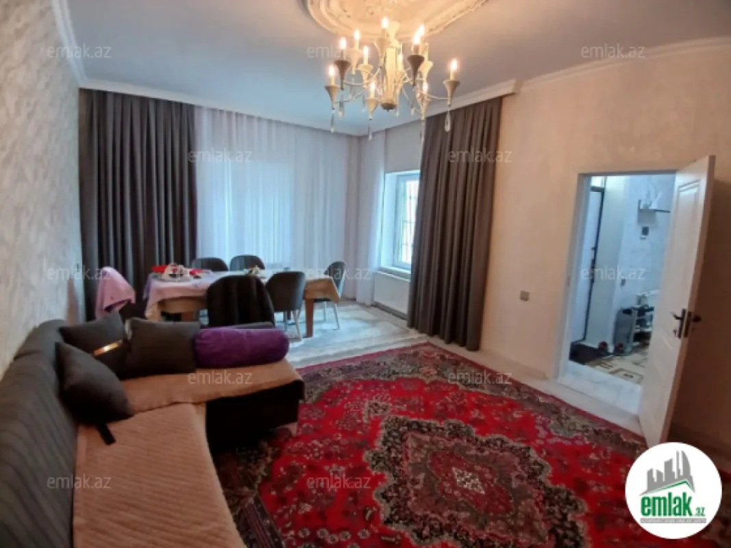 Satılır 4 otaqlı həyət evi 105 m²