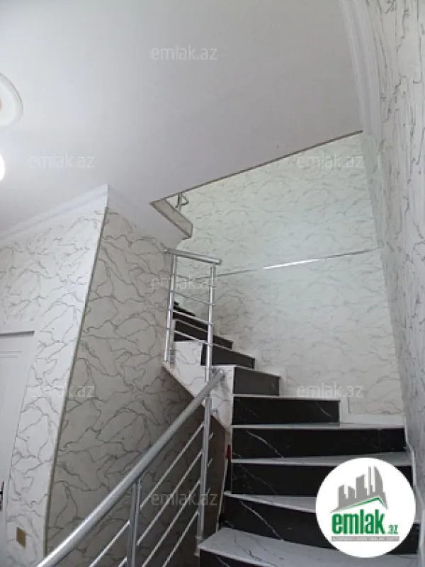 Satılır 4 otaqlı həyət evi 105 m²