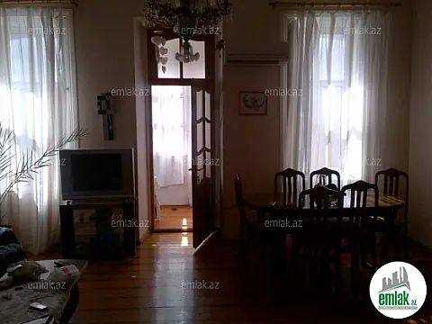 Satılır 2 otaqlı həyət evi 74 m²