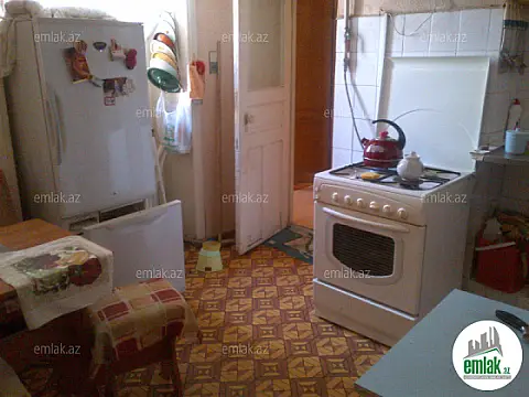 Satılır 2 otaqlı həyət evi 74 m²