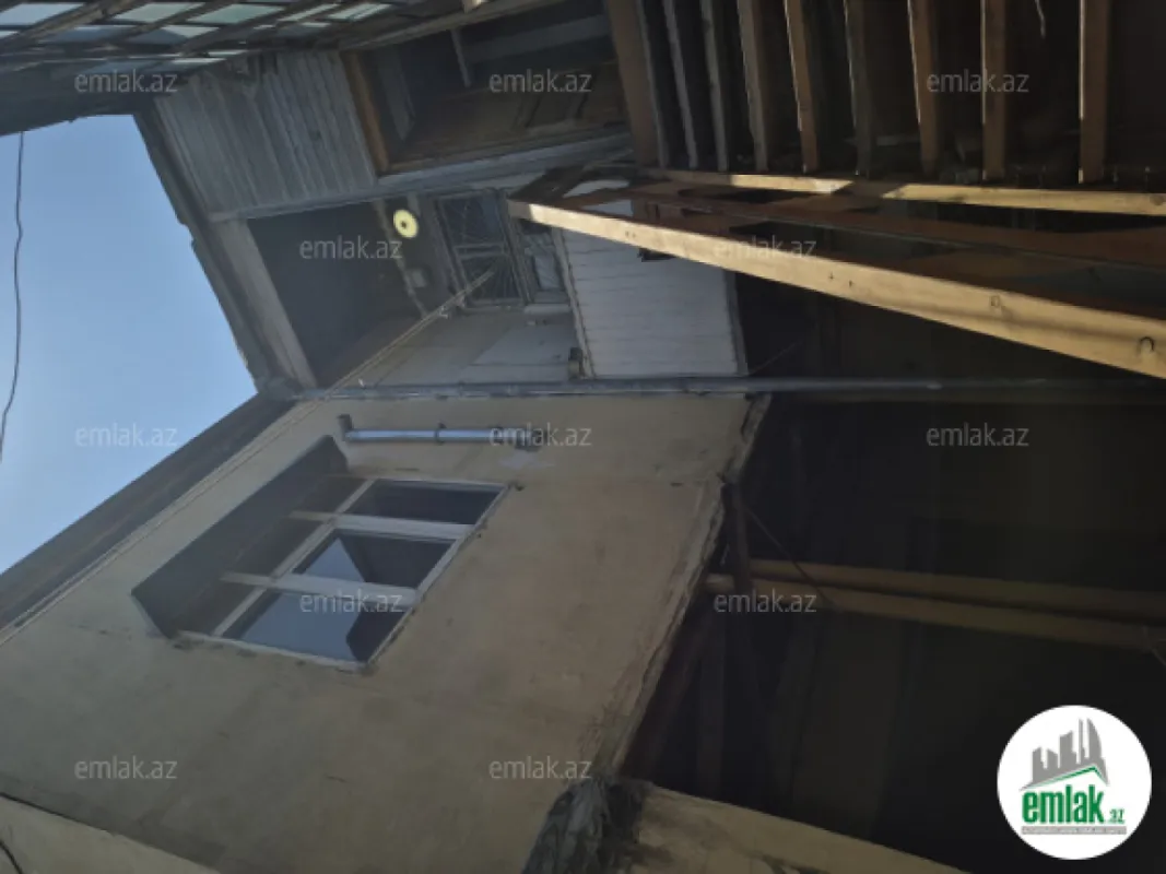 Satılır 2 otaqlı həyət evi 74 m²