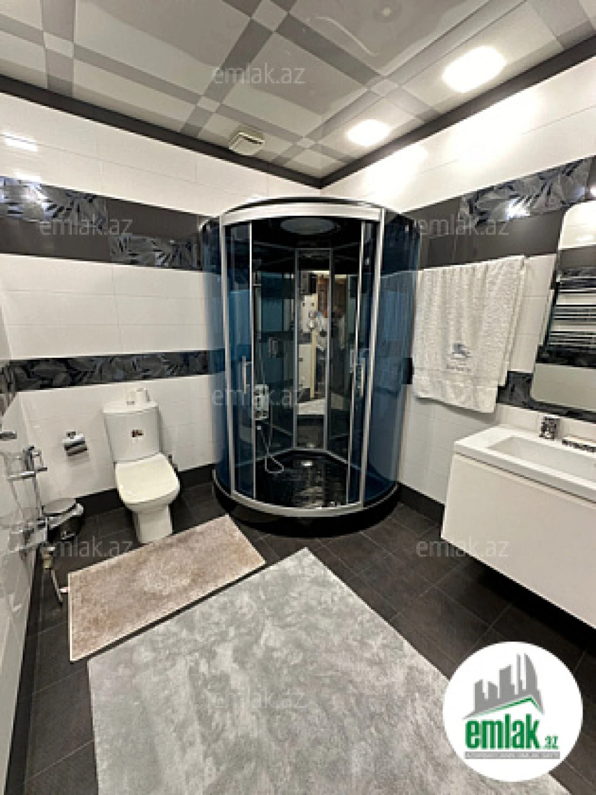 Satılır 4 otaqlı yeni tikili 250.5 m²