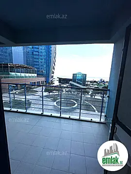 Satılır 4 otaqlı yeni tikili 250.5 m²