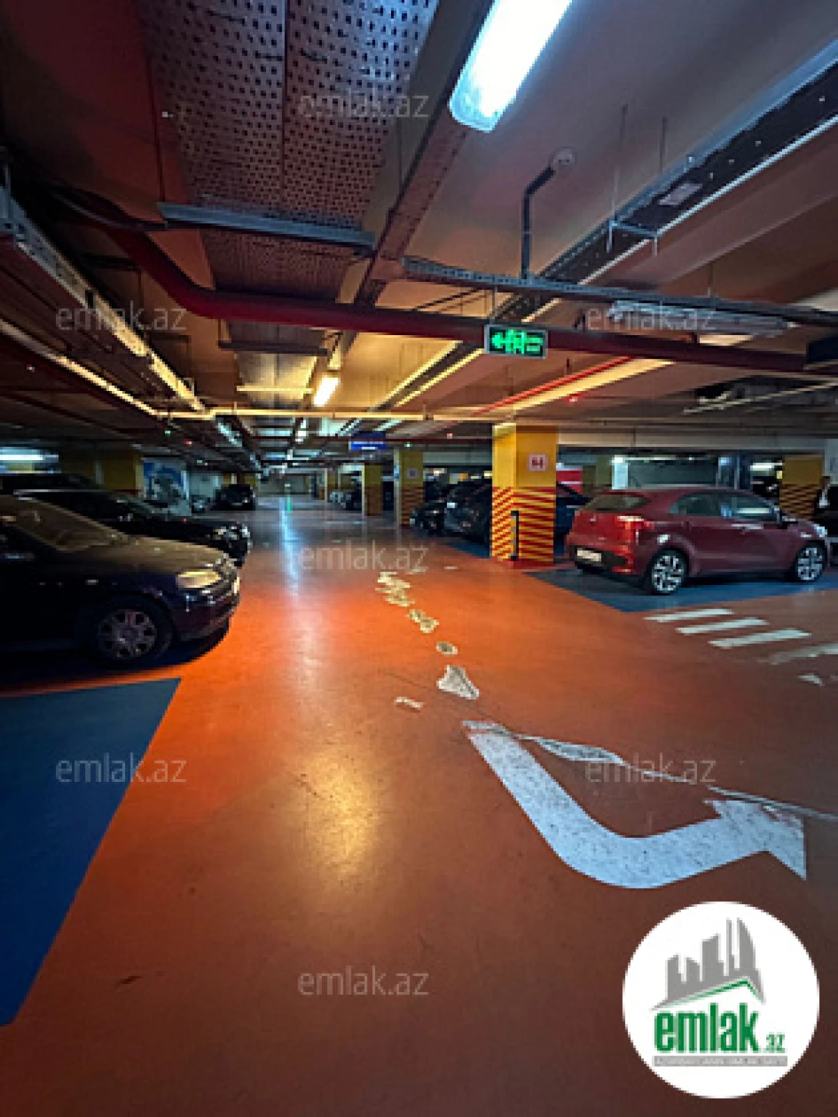 Satılır 4 otaqlı yeni tikili 250.5 m²