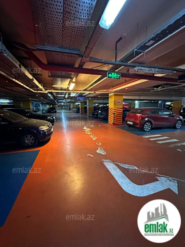 Satılır 4 otaqlı yeni tikili 250.5 m²