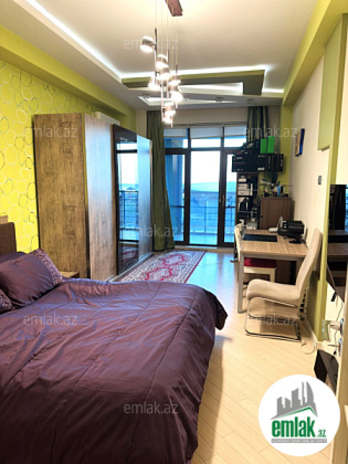 Satılır 4 otaqlı yeni tikili 250.5 m²